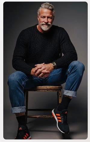 Mark McIntosh - Head Trainer at Gold's Gym Farragut, training clients ages 22-85